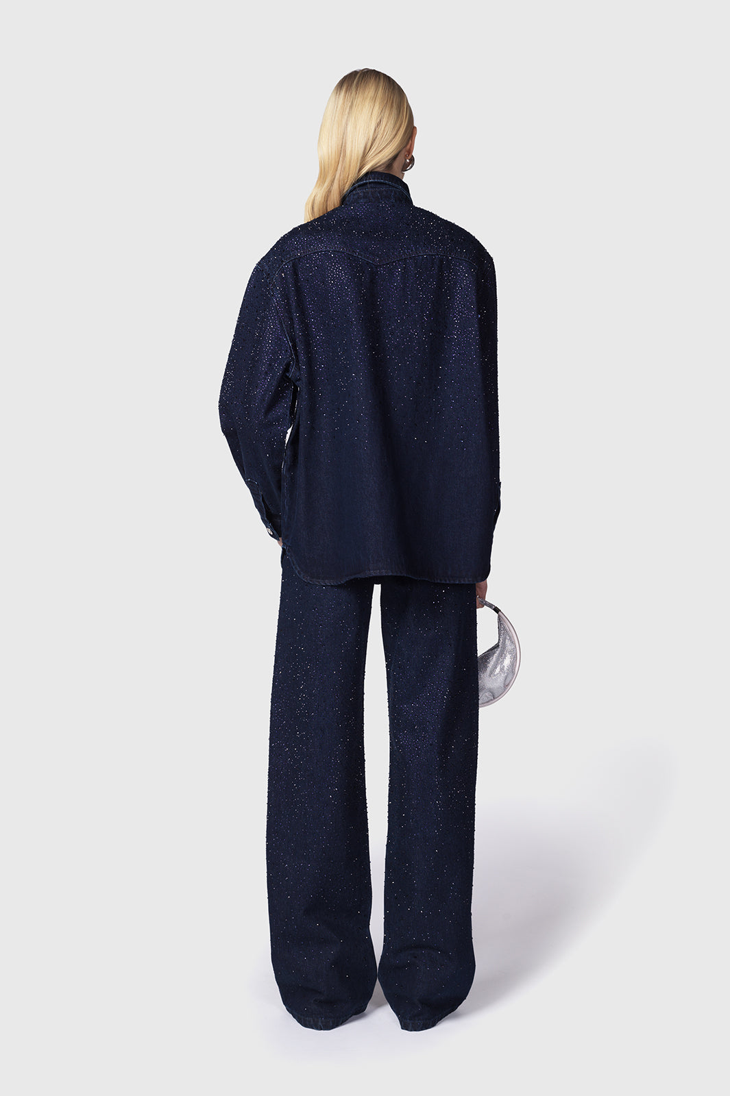 Camicia blue TWENTYFOURHAITCH con chiusura bottoni metallici e dettagli brillanti effetto glitter