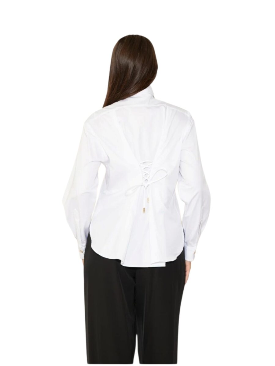 Camicia bianca alma sanchez vista retro con lacci incrociati e collo alla coreana