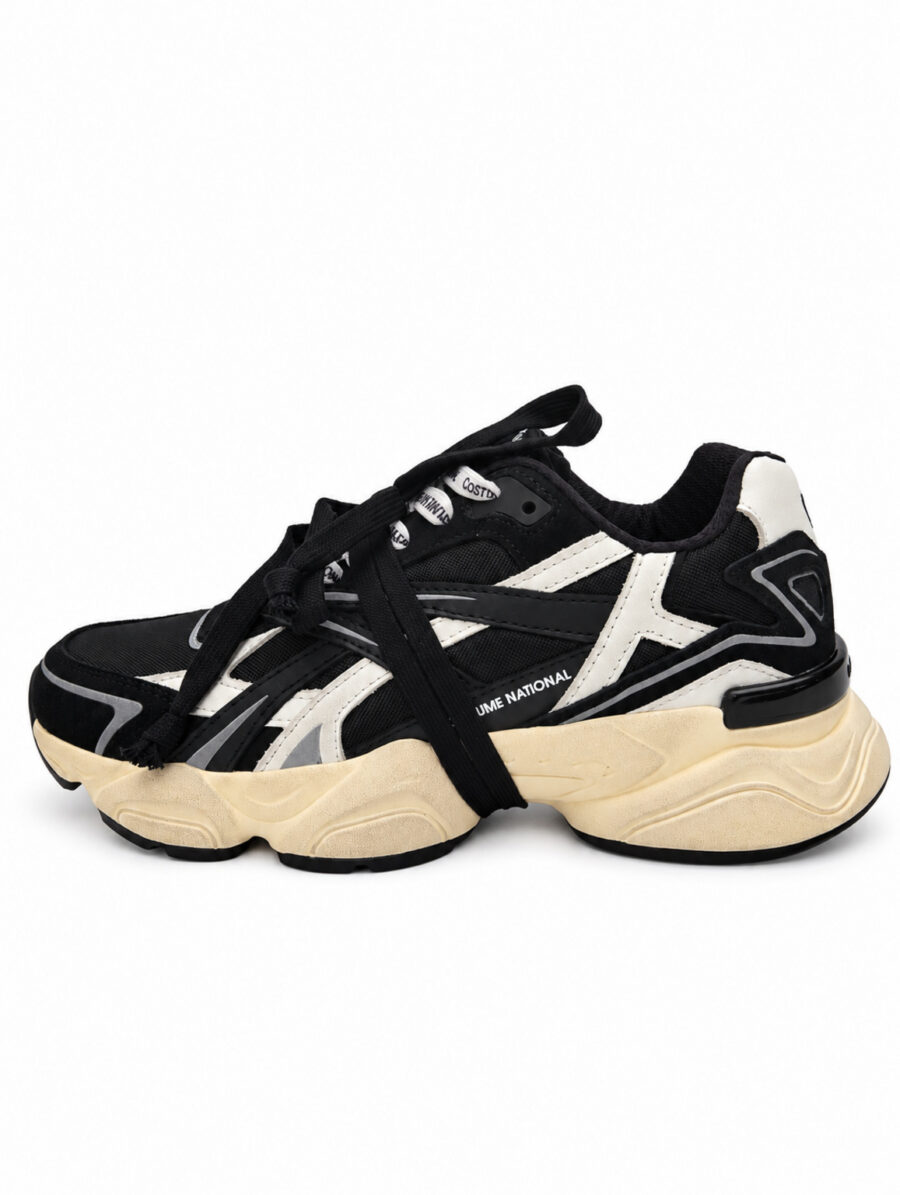 Scarpa nera e bianca con suola beige COSTUME NATIONAL vista laterale e posteriore